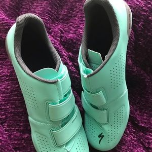 Specialized woman’s road bike shoes